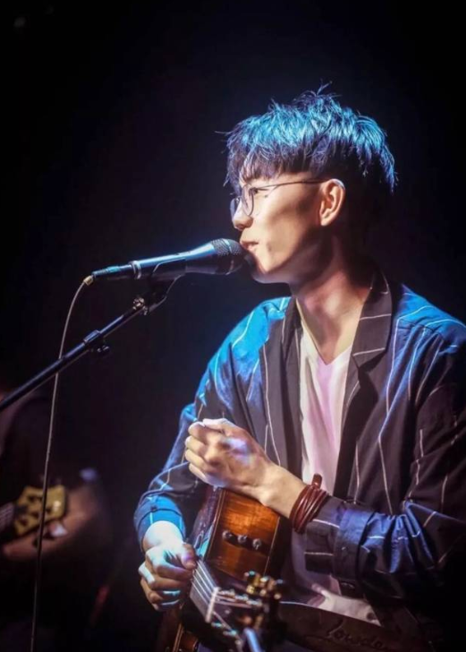 2022陈鸿宇天津演唱会什么时候开始? 2022陈鸿宇天津演唱会什么时候开始?