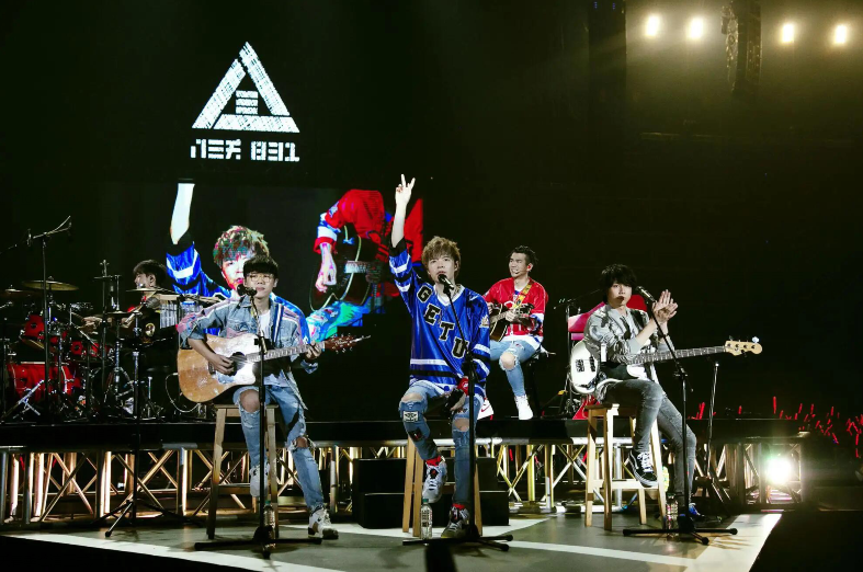 2022八三夭 [ 想见你想见你想见你 ] 春季巡回演唱会-南京站