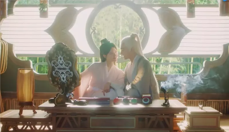 杨洋《且试天下》一夜白头 网友称赞：顶级美貌