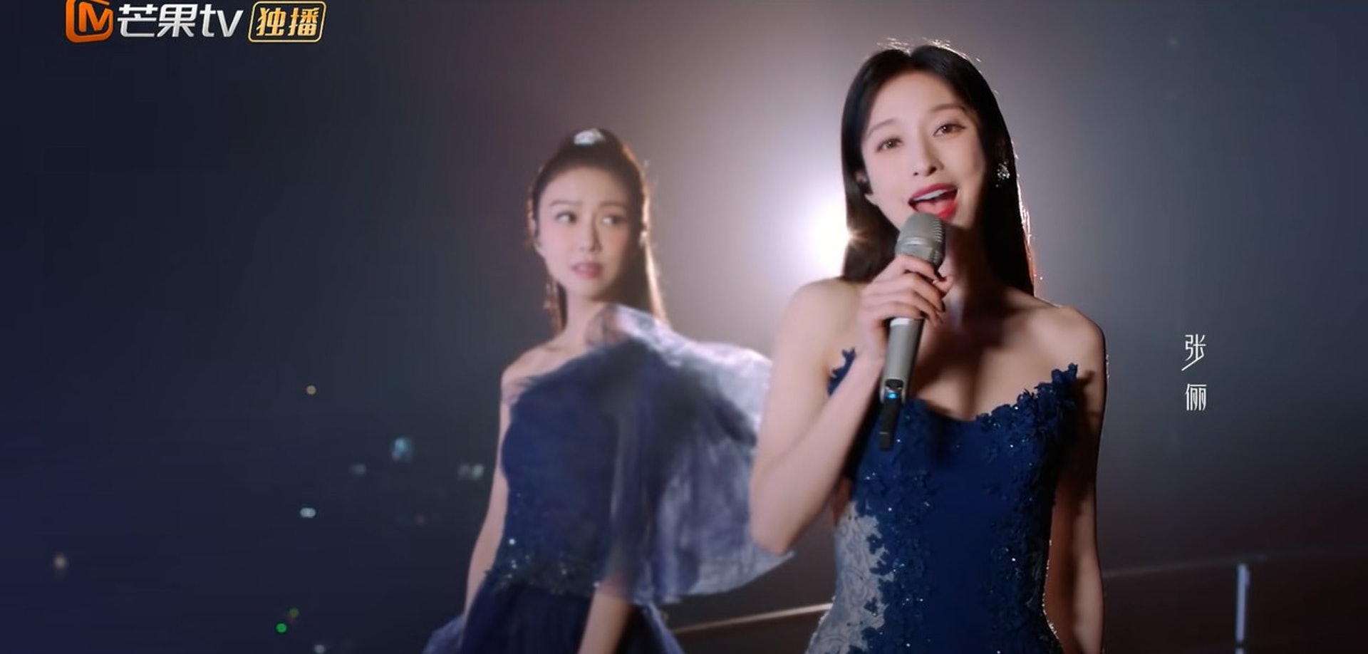 乘风破浪 | Jessica郑秀妍受力捧? 主题曲MV令吴谨言沦为配角 乘风破浪 | Jessica郑秀妍受力捧? 主题曲MV令吴谨言沦为配角