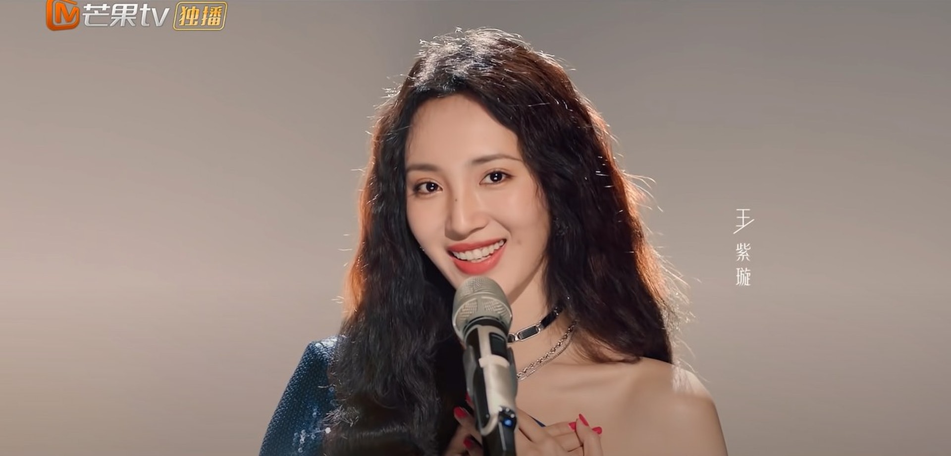 乘风破浪 | Jessica郑秀妍受力捧? 主题曲MV令吴谨言沦为配角 乘风破浪 | Jessica郑秀妍受力捧? 主题曲MV令吴谨言沦为配角