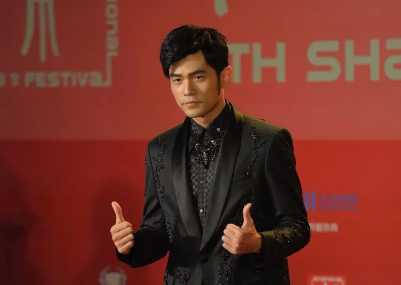 周杰伦专辑《十二新作》(周杰伦第十二张个人专辑) 周杰伦专辑《十二新作》(周杰伦第十二张个人专辑)