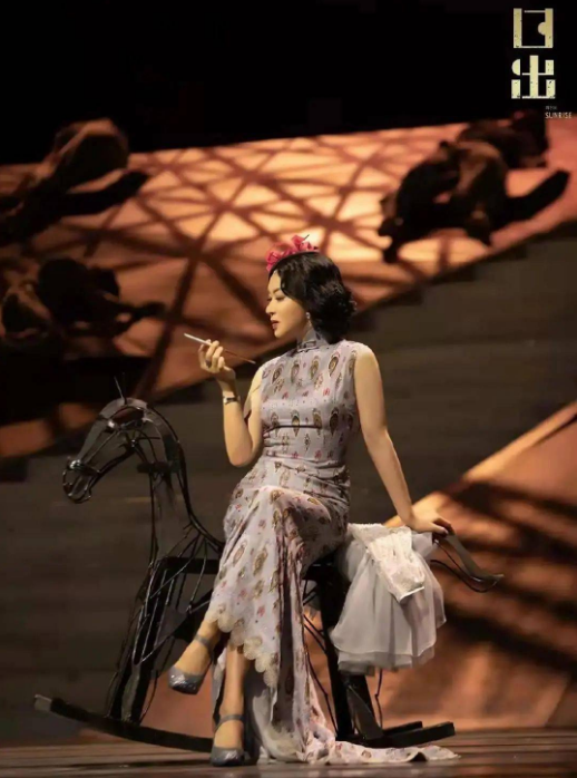 2022舞台剧《日出》郑州站门票价格+时间+地点 2022舞台剧《日出》郑州站门票价格+时间+地点