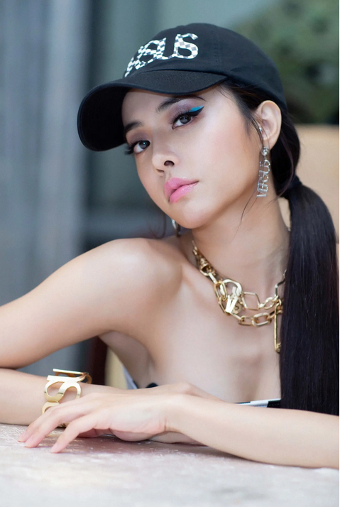 如何评价蔡依林的《怪美的》？