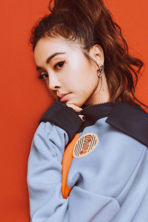 如何评价蔡依林的歌曲《大艺术家》? 如何评价蔡依林的歌曲《大艺术家》?