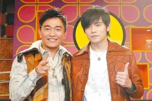 周杰伦为什么是天王巨星? 周杰伦为什么是天王巨星?