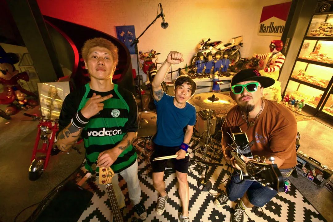 2022脑浊乐队“有朋克自远方来II”巡演-哈尔滨站 2022脑浊乐队“有朋克自远方来II”巡演-哈尔滨站