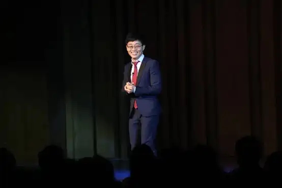 2022《滚蛋吧自卑》黄西全新脱口秀专场 让你一次笑个够-上海站