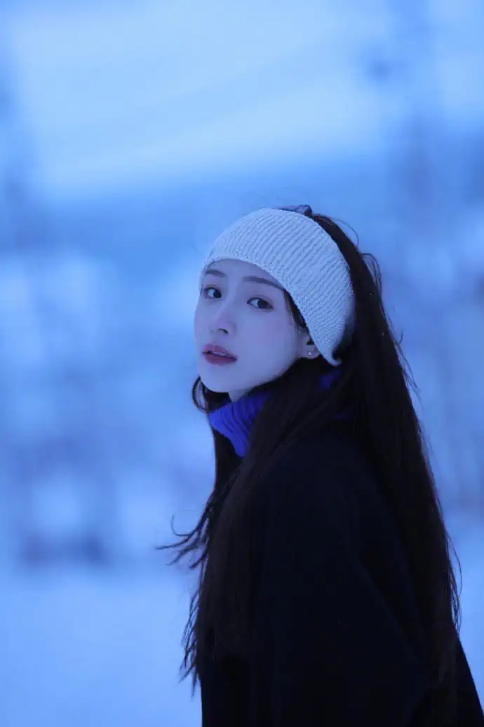 2022周二珂 “思念从夜晚徒步到天明” 演唱会-南京站