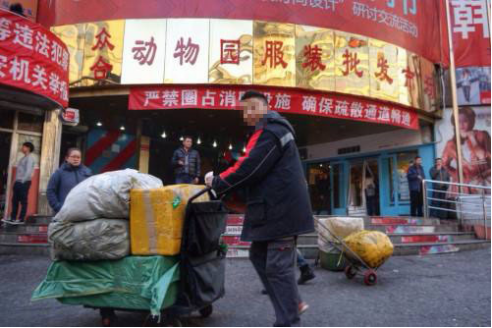 2022小人物的命运勾勒大时代的变迁——话剧《金科新区地儿》-深圳站