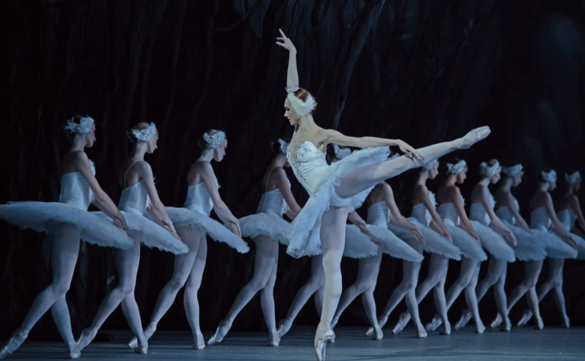 2023柴可夫斯基芭蕾作品新年音乐会《天鹅湖》《睡美人》《胡桃夹子》-北京站