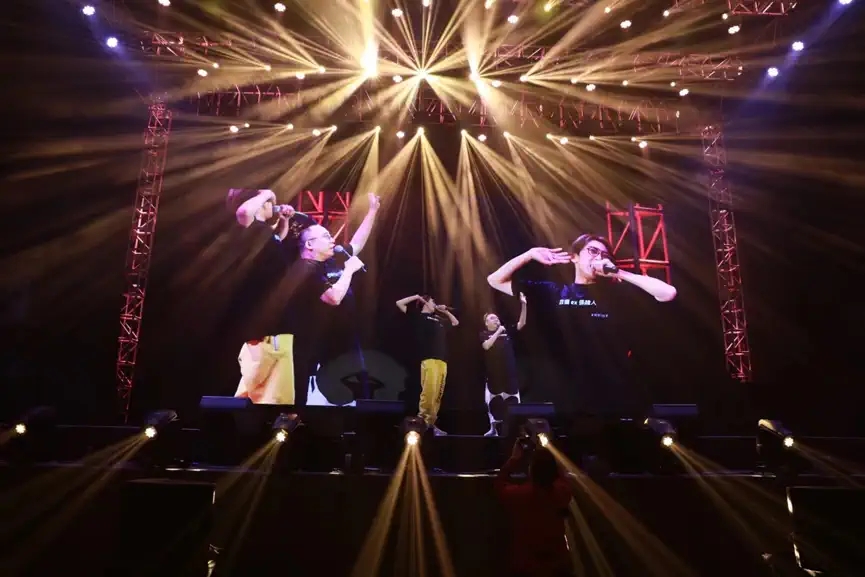 2022「乐腾演艺·粤语音乐计划」农夫20周年有D新歌巡回演唱会-江门站