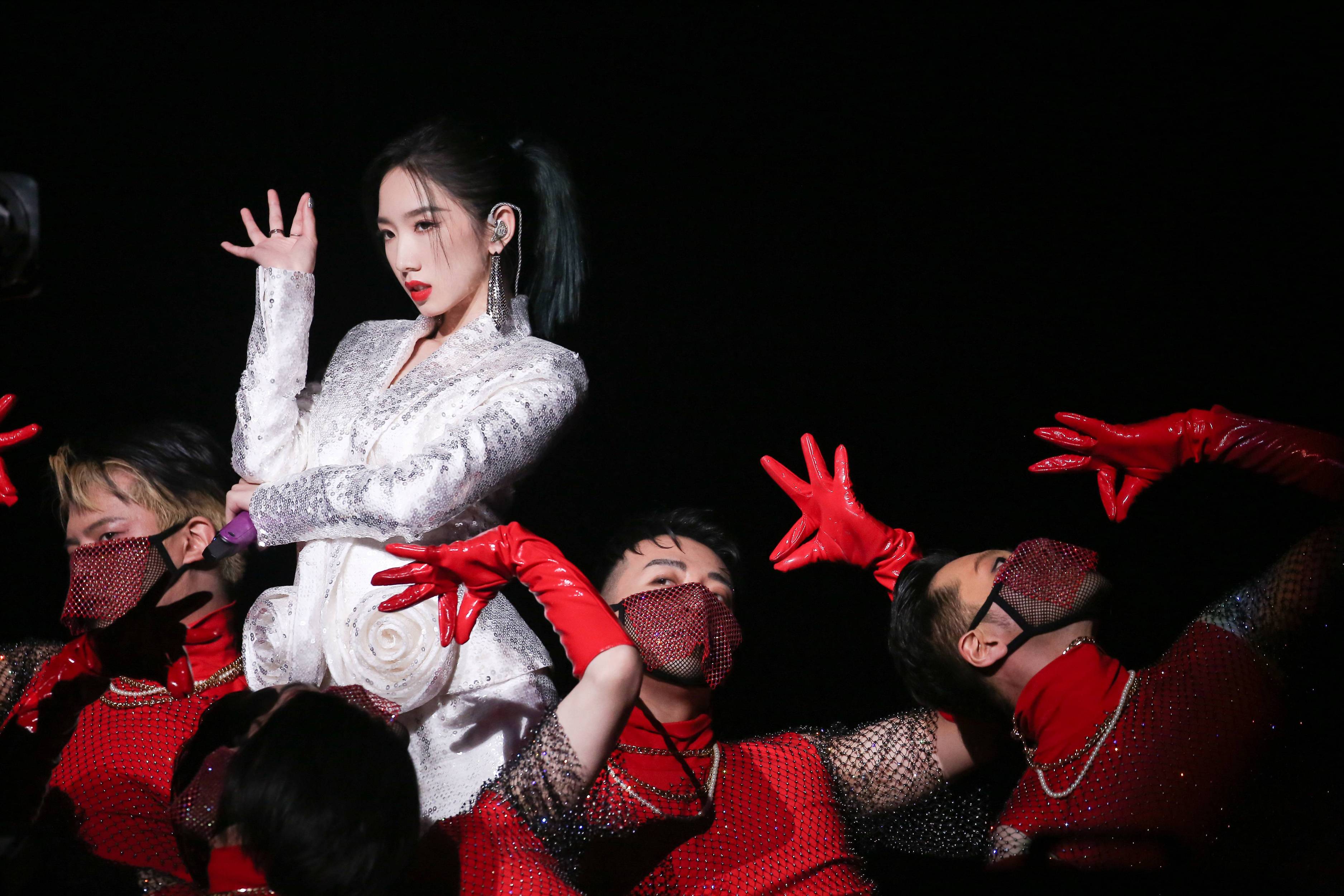 2023孟美岐「我们一起走过」演唱会-成都站