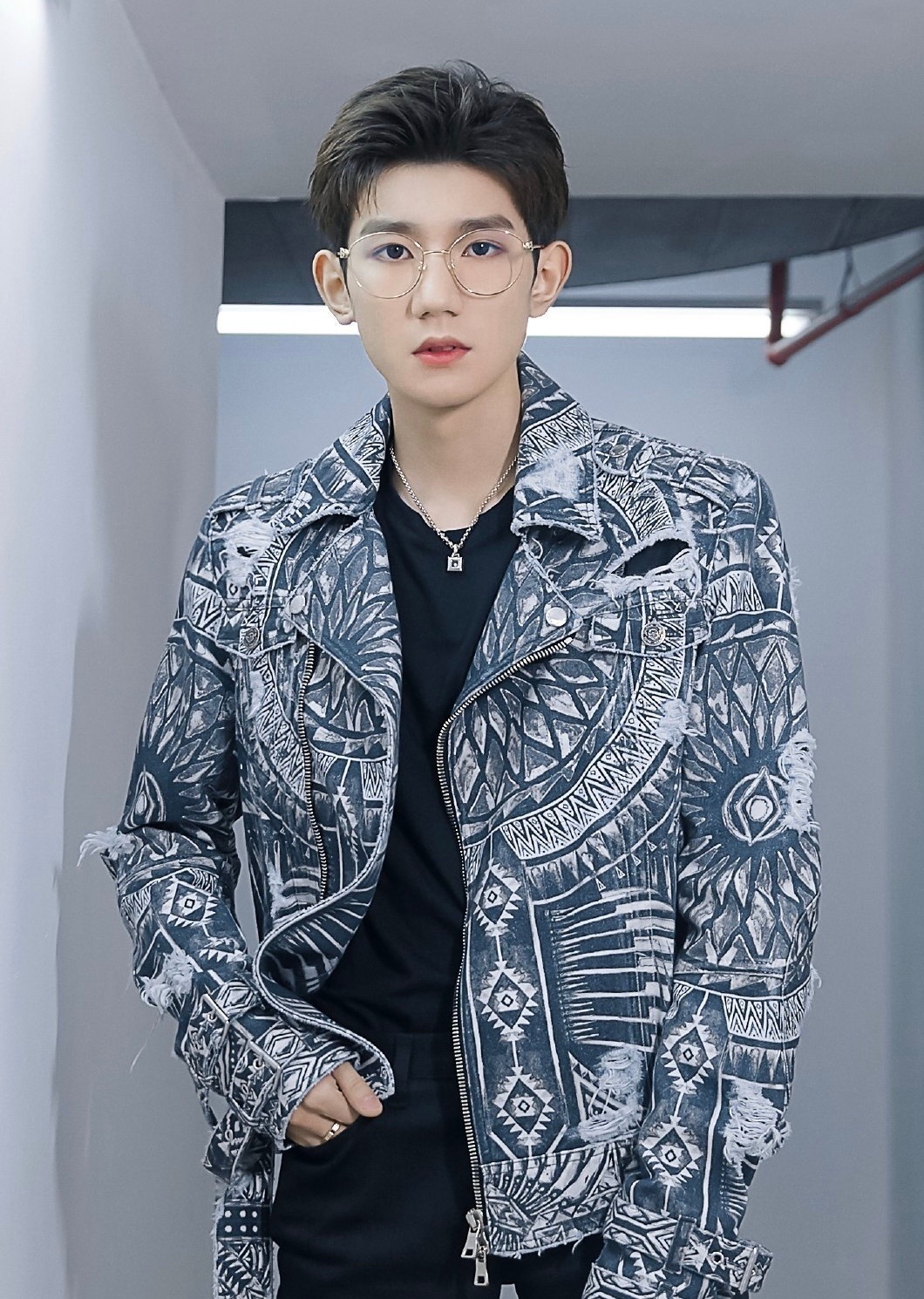 2023王源上海演唱会演出安排、门票在哪买？