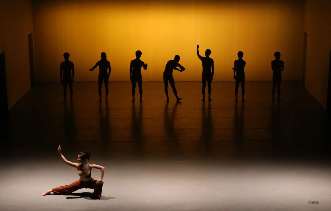 2023雷动天下现代舞团《我本楚狂人》曹诚渊作品-郑州站