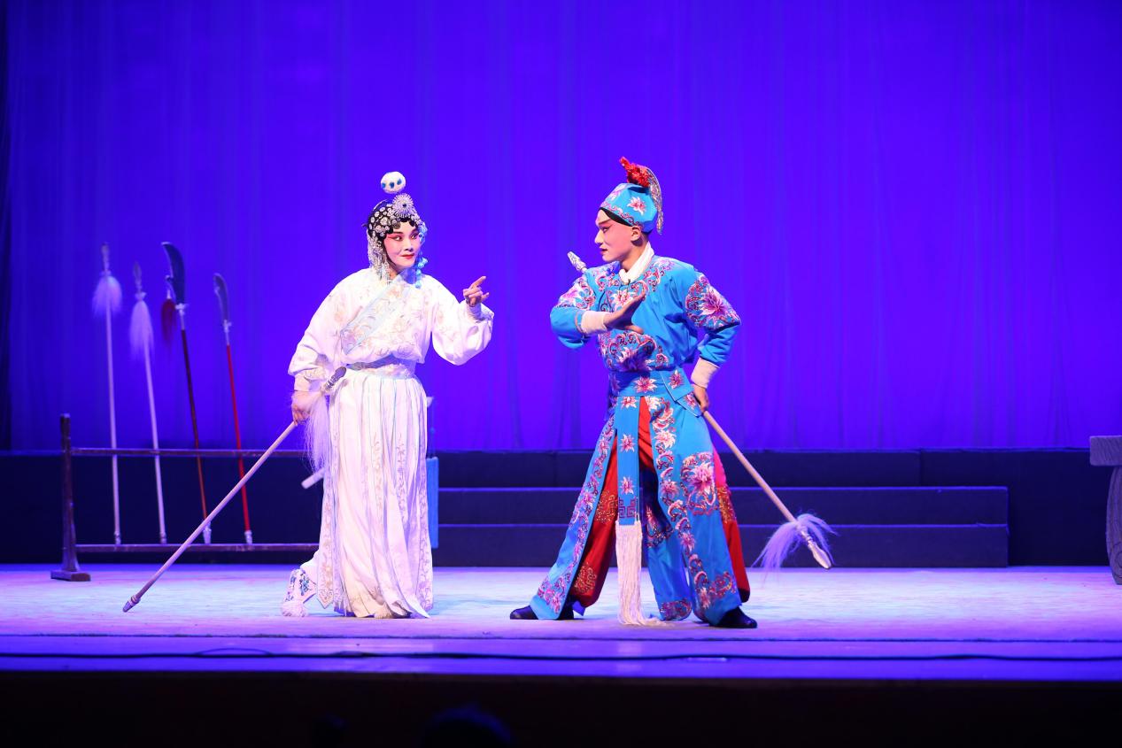 2023郑州大剧院X河南豫剧院青年团“十年承载•薪火相传”豫剧周 陈派经典名剧《三拂袖》 2023郑州大剧院X河南豫剧院青年团“十年承载•薪火相传”豫剧周 陈派经典名剧《三拂袖》