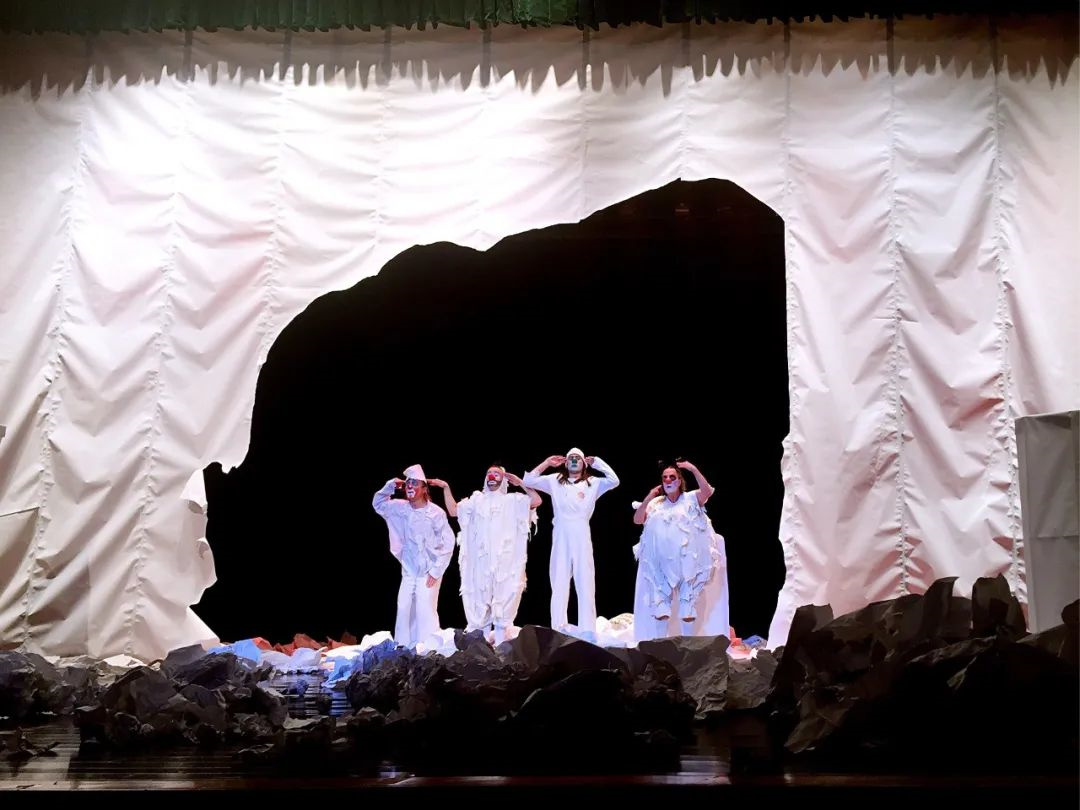 2023麦田文化•乌克兰国宝级互动亲子剧《疯狂的废纸世界》-上海站 2023麦田文化•乌克兰国宝级互动亲子剧《疯狂的废纸世界》-上海站