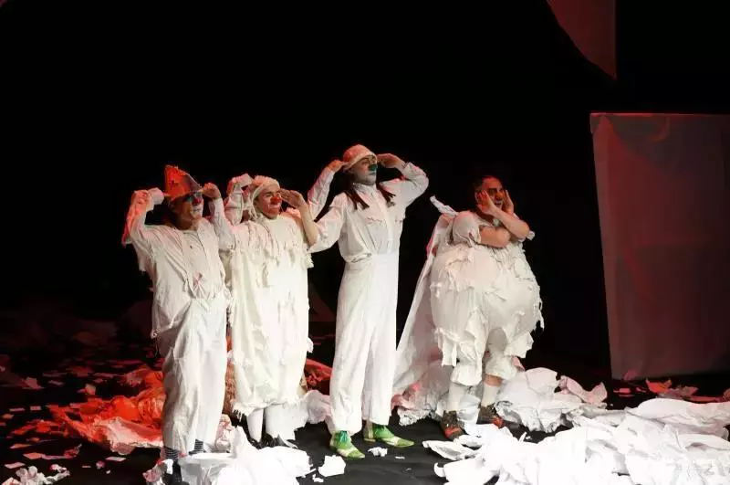 2023麦田文化•乌克兰国宝级互动亲子剧《疯狂的废纸世界》-上海站 2023麦田文化•乌克兰国宝级互动亲子剧《疯狂的废纸世界》-上海站