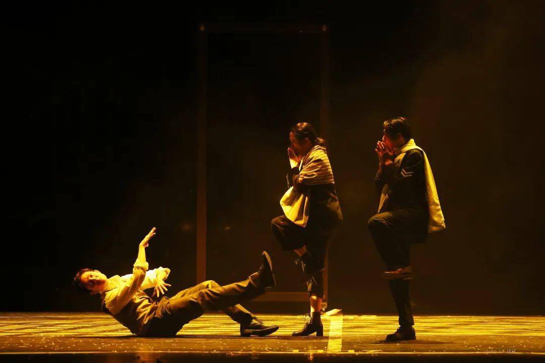 2023舞台剧《虚像的道化师》广州站(8月25日/26日)在线订票 2023舞台剧《虚像的道化师》广州站(8月25日/26日)在线订票