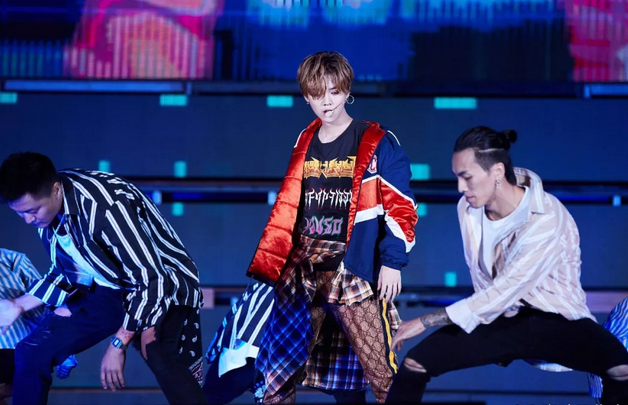 2023鹿晗《π-DAY》世界巡回演唱会-武汉站