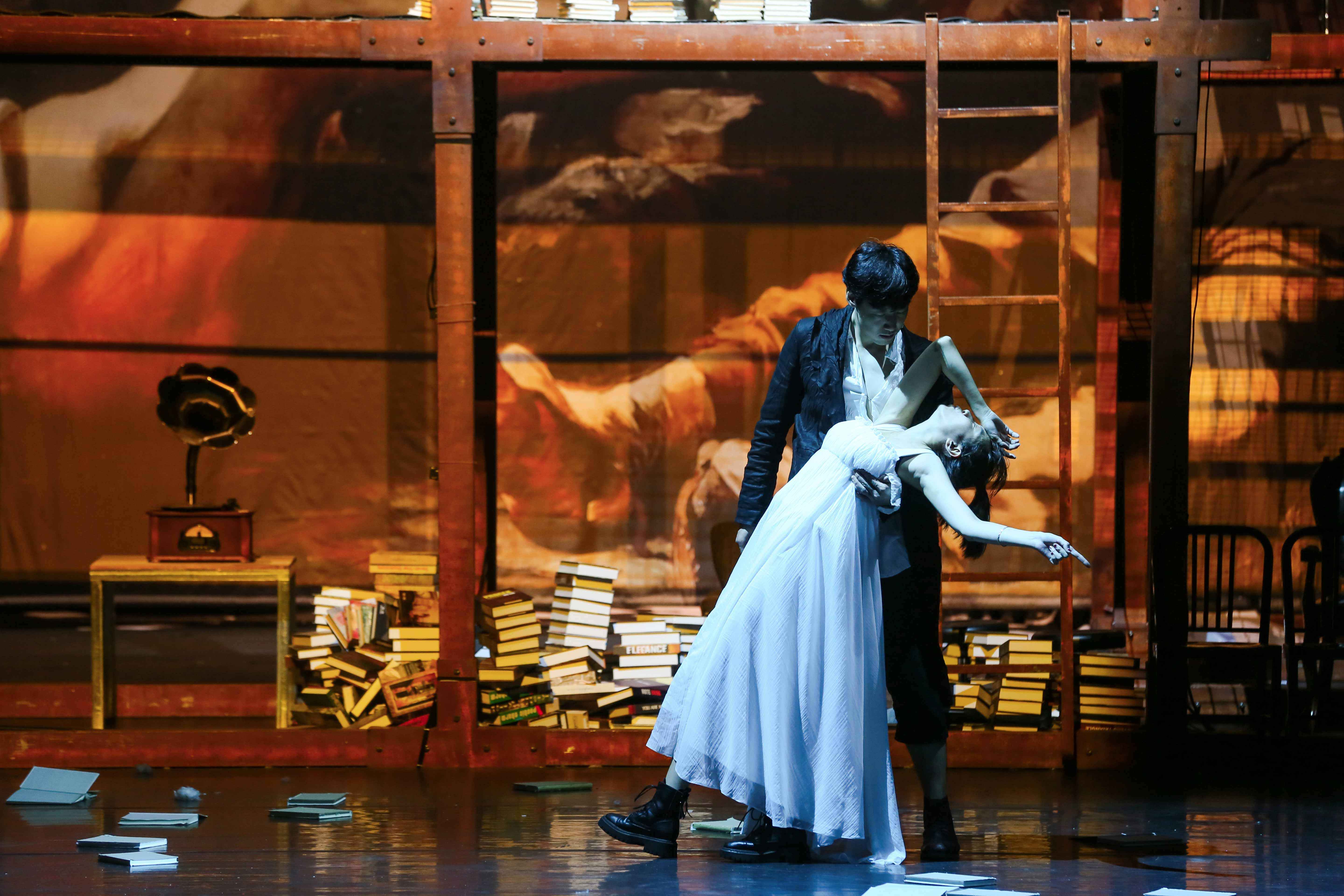 2023话剧《红与黑》上海站（11月16/17/18/19日）演出详情+订票入口