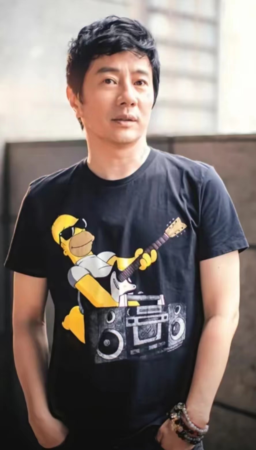 2023郑钧青岛演唱会(8月26日)演出详情、在线订票 2023郑钧青岛演唱会(8月26日)演出详情、在线订票