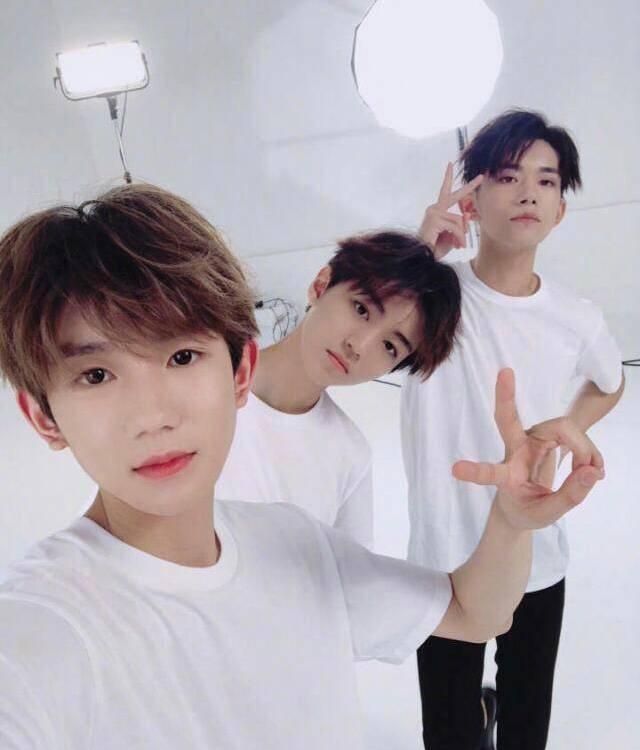 2023TFBOYS十周年上海演唱会演出安排（时间、地点、门票）