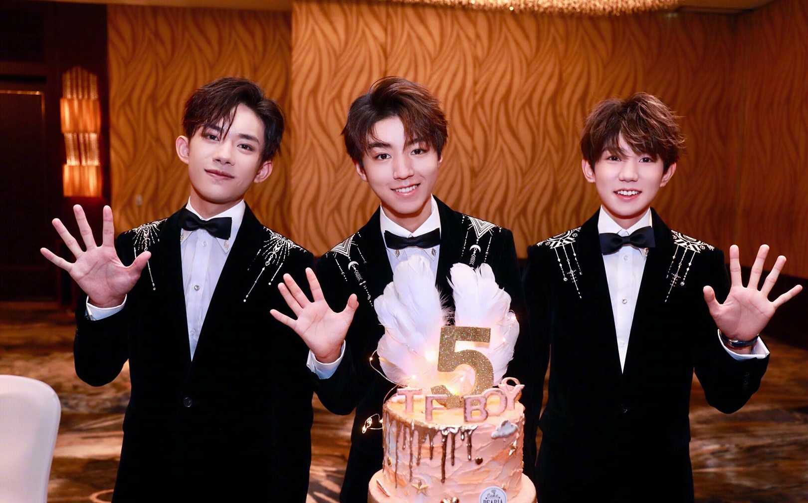 2023TFBOYS十周年重庆演唱会(时间+地点+门票)信息一览