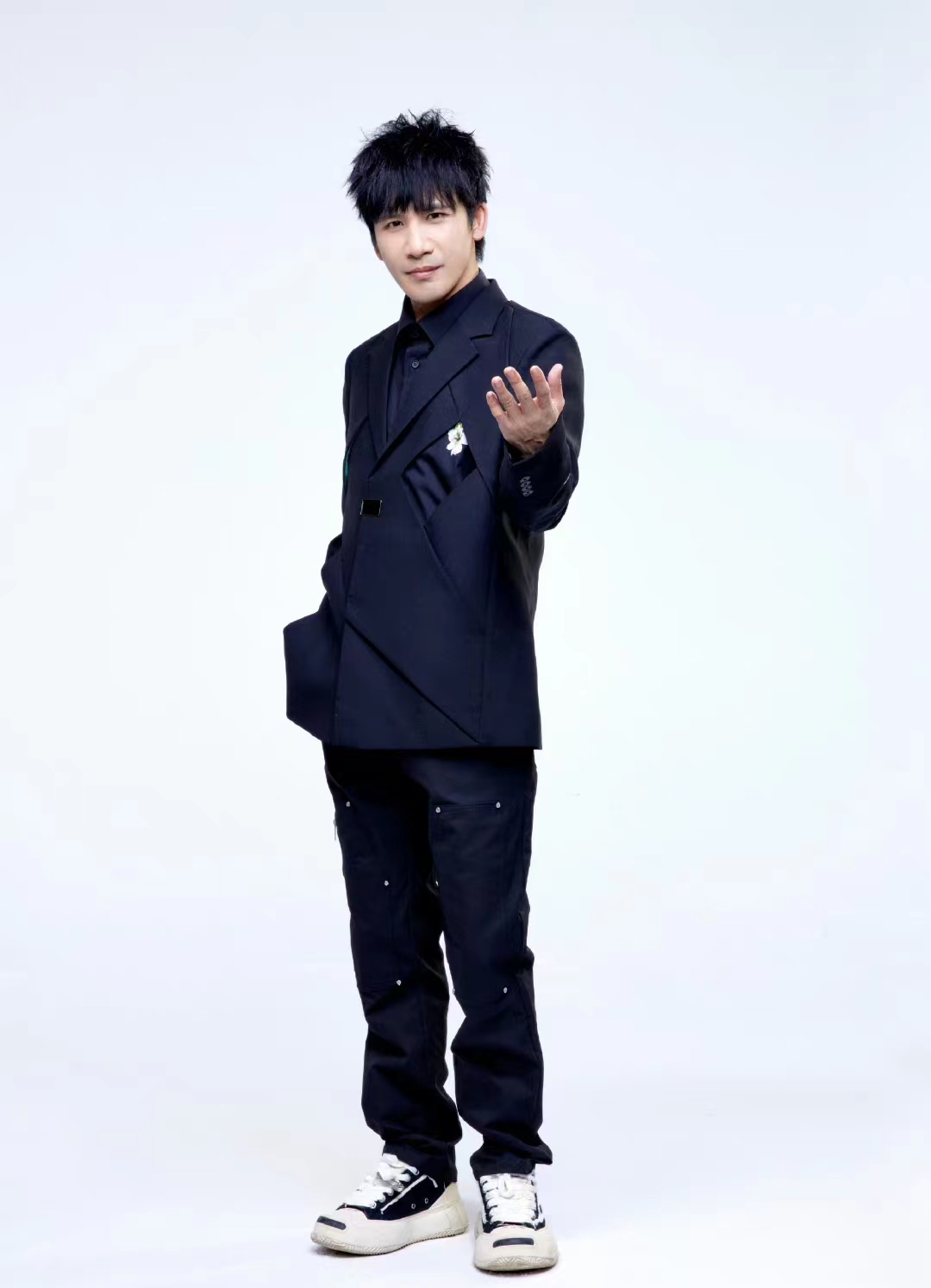 2023大张伟上海演唱会(8月26日)行程安排及购票指南 2023大张伟上海演唱会(8月26日)行程安排及购票指南