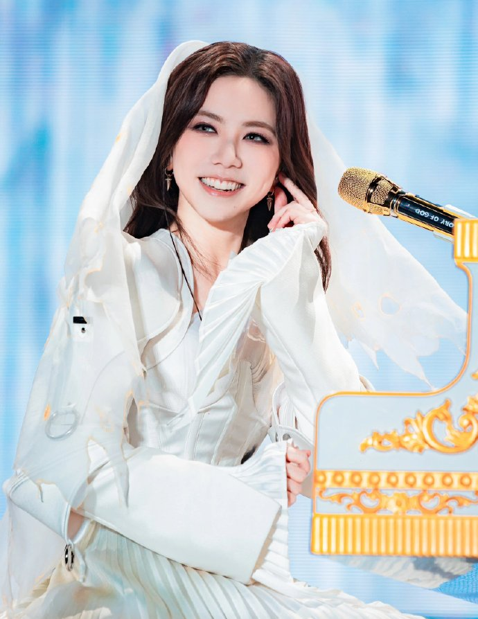 2026邓紫棋天津演唱会全攻略(时间+地点+门票购票+行程安排)