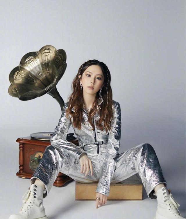 2026邓紫棋重庆演唱会票价一览(附购票方式+演出时间）