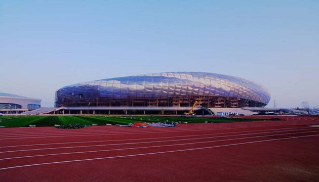 大连体育中心体育场