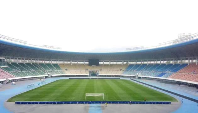 湛江市体育中心体育场