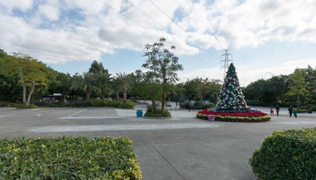 广州长隆欢乐世界8号停车场