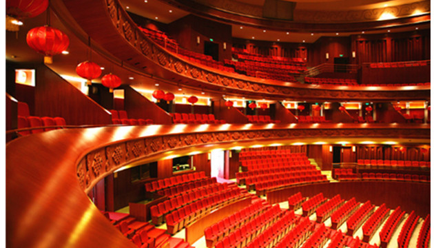 乌兰恰特大剧院