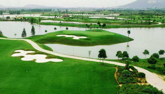 天外天高尔夫球场