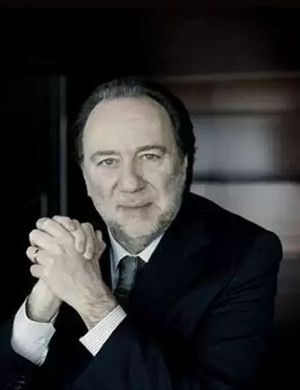 里卡尔多夏伊深圳音乐会