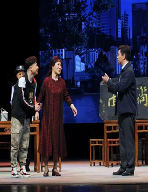 晋剧起凤街福州站