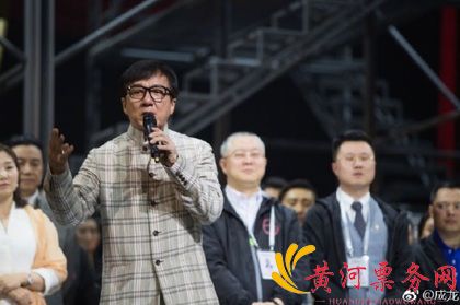 成龙在音乐剧《我是成龙》中讲话