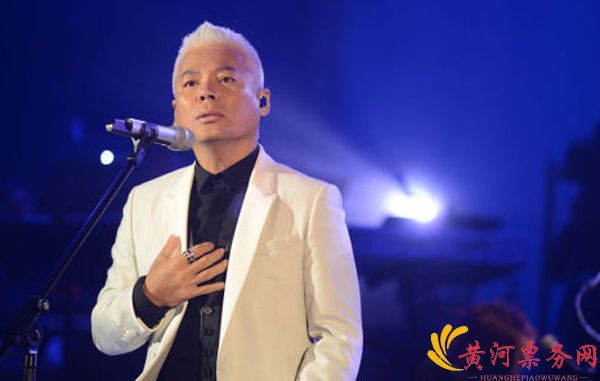 2017“爱的太傻”巫启贤郑州演唱会 2017“爱的太傻”巫启贤郑州演唱会