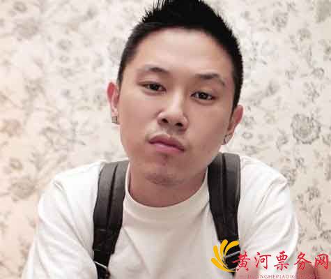 欧阳靖在北京演唱会