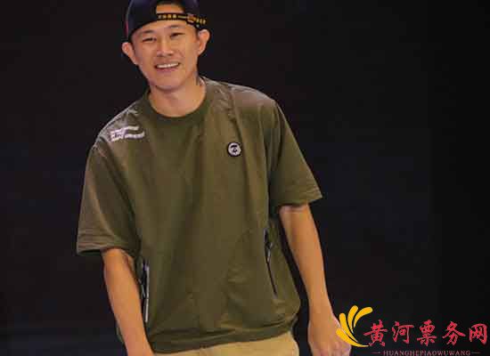 欧阳靖在北京演唱会