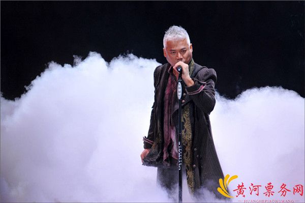 2017“爱的太傻”巫启贤郑州演唱会 2017“爱的太傻”巫启贤郑州演唱会