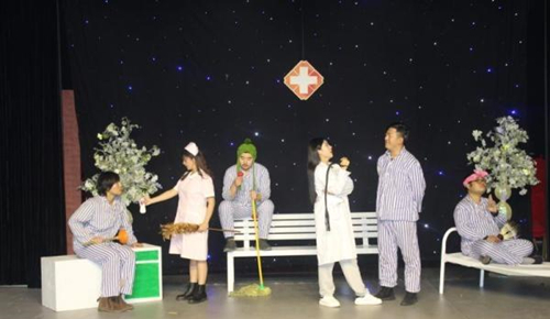 2018话剧《你有病,我有药》天津站
