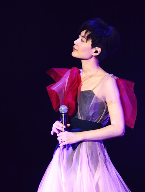 2022王菲世界巡回演唱会-成都站