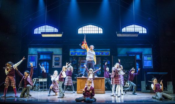 2019百老汇音乐剧《摇滚学校》上海站