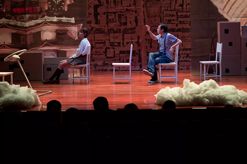 关虎屯的艳俗生活