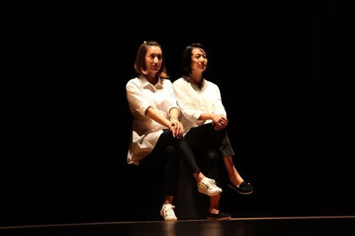 话剧《江晓东和刘小文》