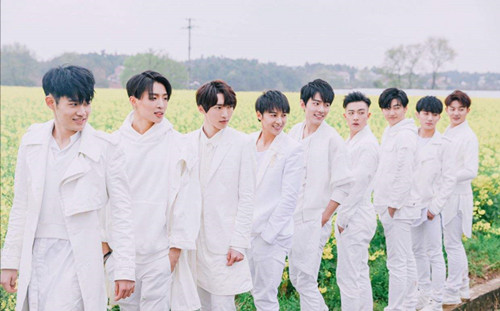 2018X玖少年团KEEP ONLINE演唱会深圳站演出信息一览