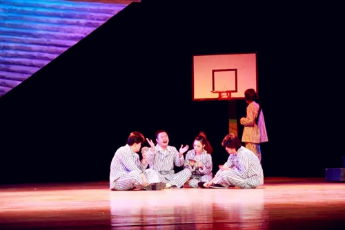 舞台剧《旋转卡门》